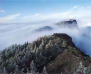 峨眉山